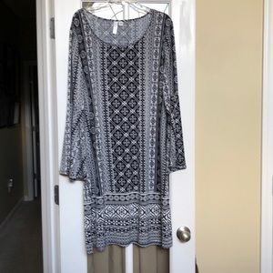 Black mid length dress; Size 2X